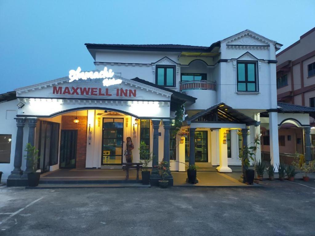 Capital O 90653 Maxwell Inn Boutique Hotel Тайпинг Екстериор снимка